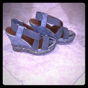 Final Pliner Wedge Sandals